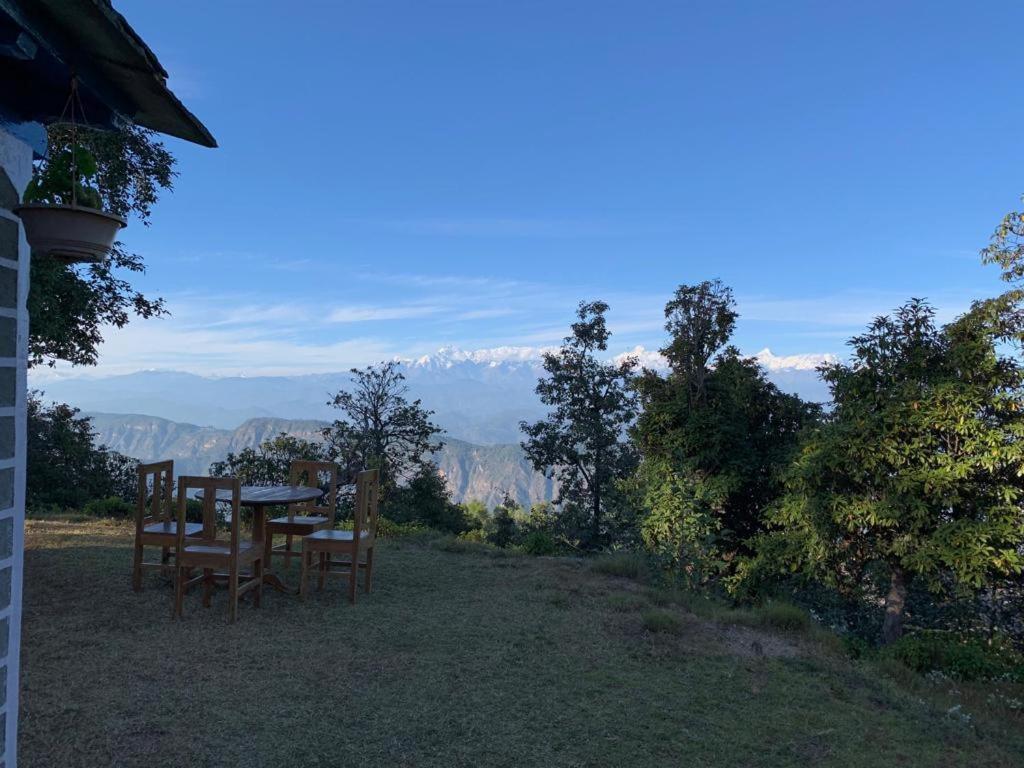 Thikalna Himalayan Retreat Villa Almora Buitenkant foto